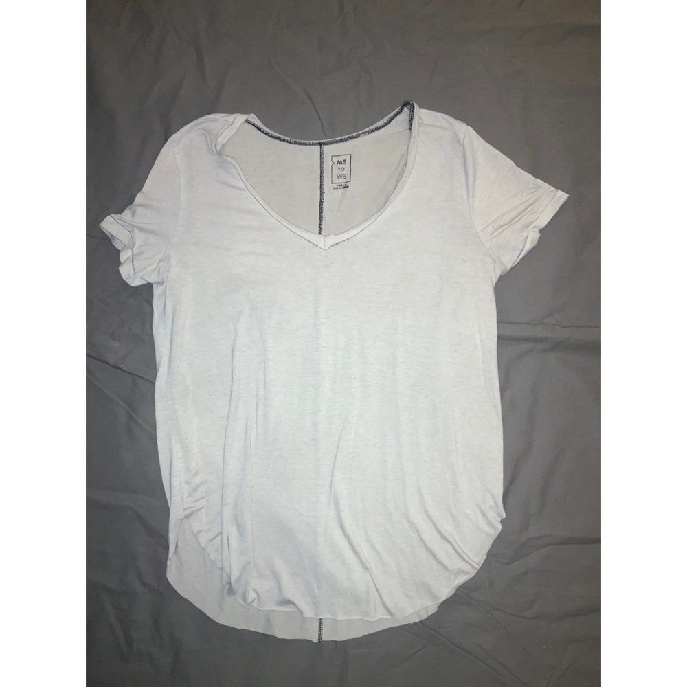 Me to we v-neck🌸$1 with purchase
